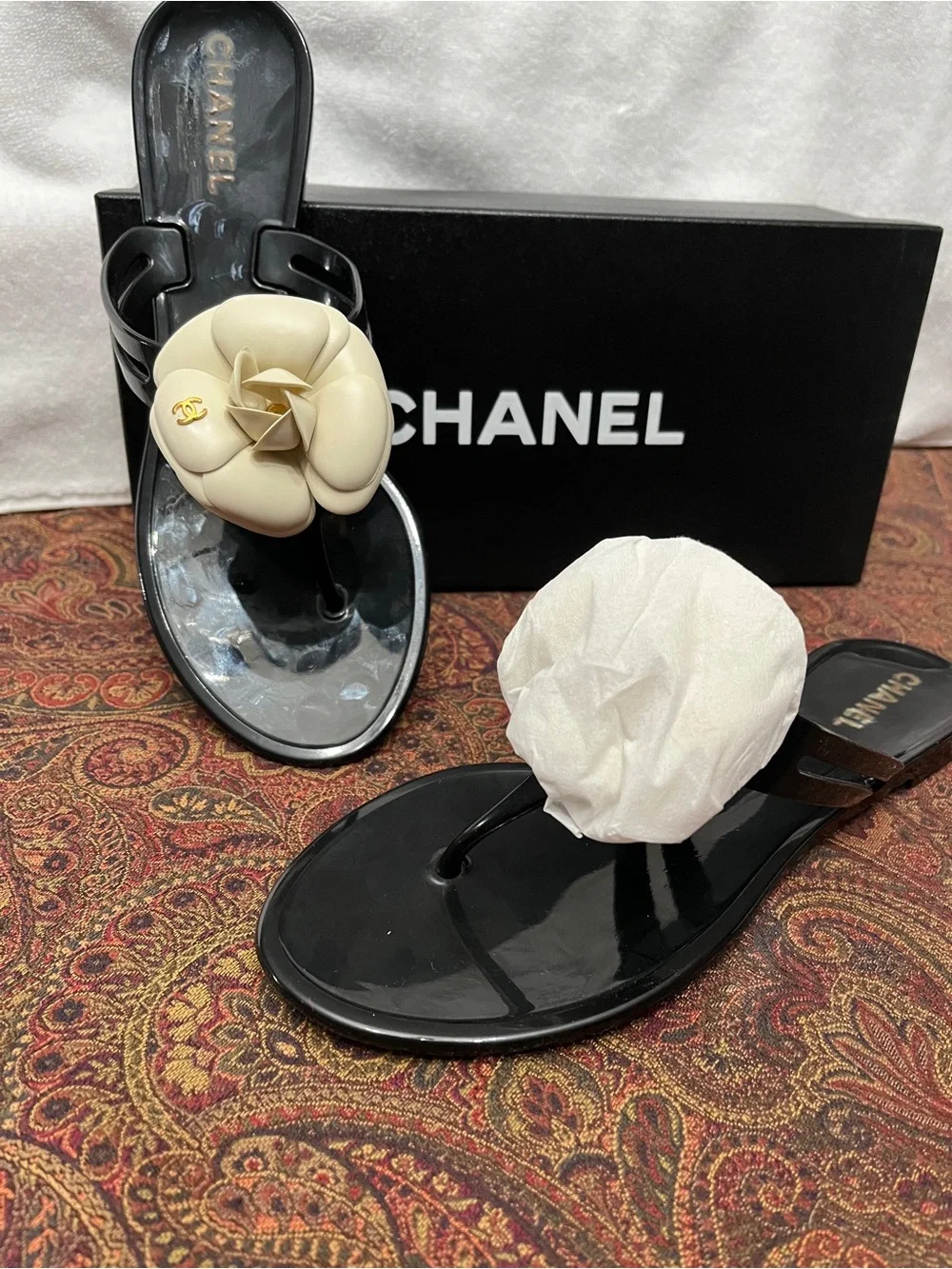 CHANEL elevate your